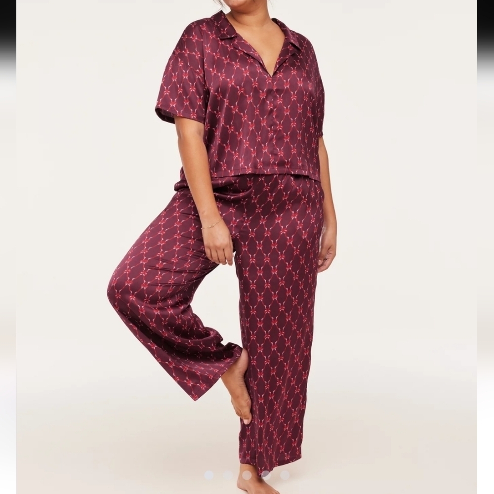 Adore Me Verica Novelty Red Bow Print Top and Pant Pajama Set Women's Size 2X